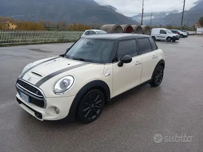 Usata Mini Cooper Business 170 CV (125 kW) 2015 Beige Utilitaria