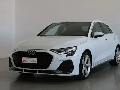 Usata Audi A3 Ambiente 150 CV (110 kW) 2024 Bianco ghiaccio metallizzato Berlina