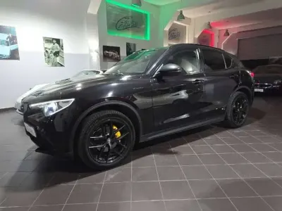 Usata Alfa Romeo Stelvio 280 CV (205 kW) 2019 Nero vulcano SUV