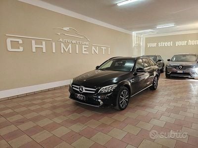 Usata Mercedes C180 122 CV (89 kW) 2020 Nero Station wagon