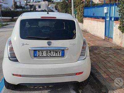 Usata Lancia Ypsilon 75 CV (55 kW) 2009 Bianco Utilitaria