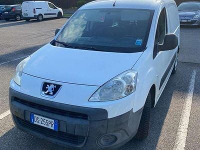 Usata Peugeot TePee Premium 90 CV (66 kW) 2009 Bianco Furgone