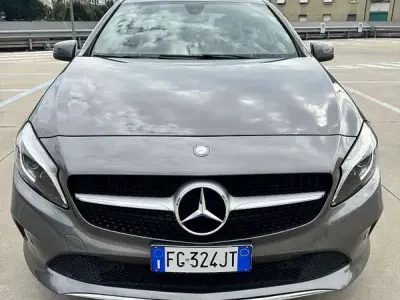 Usata Mercedes A250 218 CV (160 kW) 2017 Utilitaria