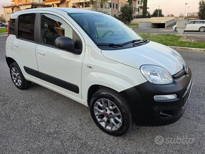 Usata Fiat Panda 4x4 S 80 CV (58 kW) 2016 Bianco Utilitaria