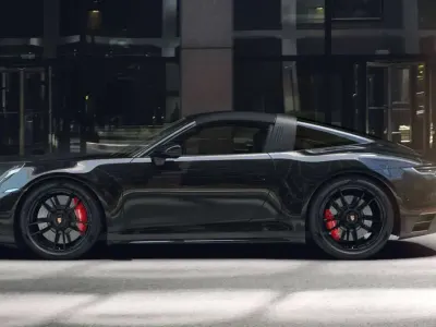 Usata Porsche 992 480 CV (353 kW) 2024 Nero Cabrio
