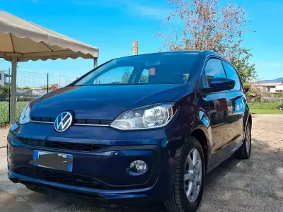Usata VW up! 60 CV (44 kW) 2018 Blu Utilitaria