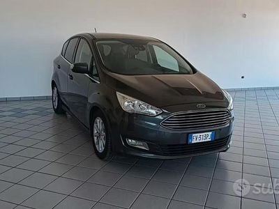 Begagnad Ford C-MAX Titanium 120 HK (88 kW) 2019 Grå Minibuss