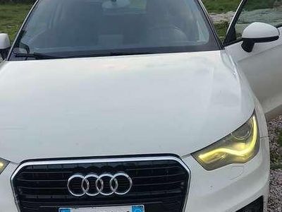 Usata Audi A1 Ambition 122 CV (89 kW) 2011 Bianco Utilitaria