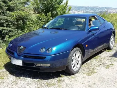 Occasion Alfa Romeo GTV 1996 Bleue Coupé