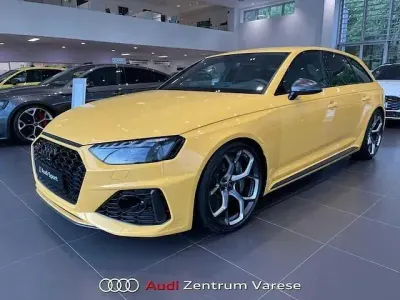 Usata Audi RS4 Comfort 471 CV (346 kW) 2024 Giallo metallizzato Station wagon