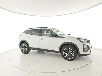 Usata Peugeot 2008 Allure 101 CV (74 kW) 2025 Bianco SUV