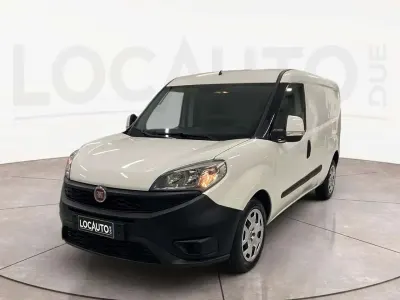 Usata Fiat Doblò 90 CV (66 kW) 2016 Bianco Monovolume