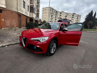 Usata Alfa Romeo Stelvio 190 CV (139 kW) 2018 Rosso SUV