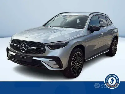 Nuova Mercedes GLC300e AMG 333 CV (244 kW) 2026 Grigio SUV
