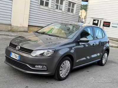 Usata VW Polo 90 CV (66 kW) 2017 Grigio Berlina