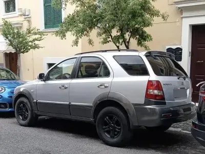 Usata Kia Sorento 140 CV (102 kW) 2007 Grigio SUV