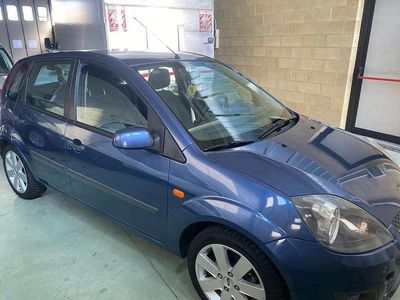 Usata Ford Fiesta Ghia 69 CV (50 kW) 2006 Berlina