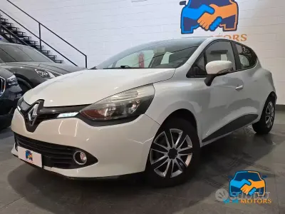 Käytetty Renault Clio IV 73 HP (53 kW) 2013 Valkoinen Sedan