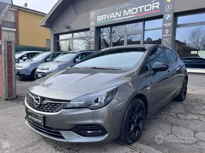 Usata Opel Astra Business 105 CV (77 kW) 2021 Grigio Berlina