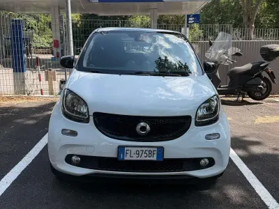 Usata Smart ForFour Passion 71 CV (52 kW) 2017 Bianco Utilitaria