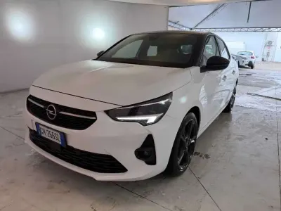 Usado Opel Corsa GS Line 101 HP (74 kW) 2022 Branco Citadino