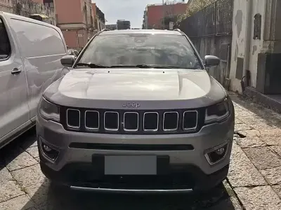 Käytetty Jeep Compass 140 HP (102 kW) 2019 Katumaasturi