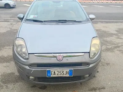 Usata Fiat Punto Evo 65 CV (47 kW) 2009 Grigio Utilitaria