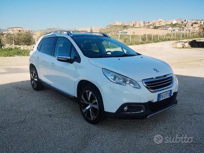 Usata Peugeot 2008 120 CV (88 kW) 2016 SUV