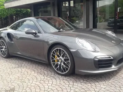 Usata Porsche 911 Turbo S 560 CV (411 kW) 2014 Grigio Coupé