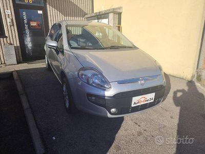 Usata Fiat Punto Evo Easy 77 CV (56 kW) 2010 Argento metallizzato Utilitaria