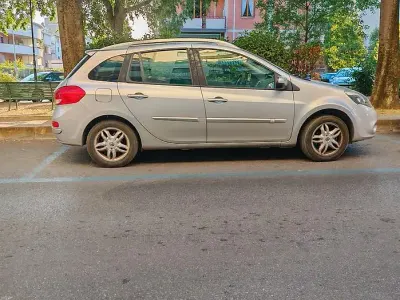 Usata Renault Clio 75 CV (55 kW) 2009 Grigio Station wagon