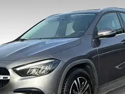 Usata Mercedes GLA180 Premium 116 CV (85 kW) 2022 Bianco SUV