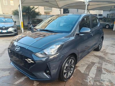 Nuova Hyundai i10 2025 Rosso Utilitaria