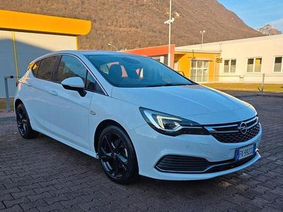 Bianco Usata 2017 Opel Astra Dynamic Berlina | 12.000 € (Molto cara)