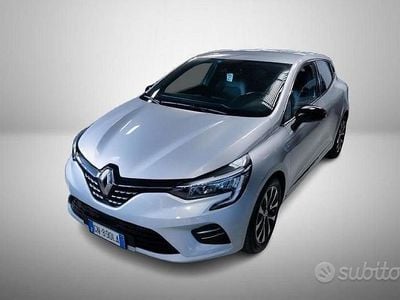 Usata Renault Clio V Intens 100 CV (73 kW) 2023 Berlina