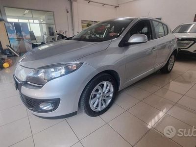 Usata Renault Mégane 110 CV (80 kW) 2012 Grigio Berlina
