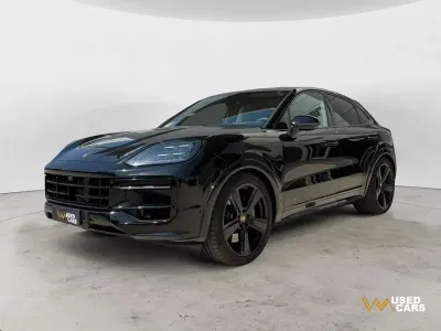 Usata Porsche Cayenne GTS 500 CV (367 kW) 2025 Nero SUV