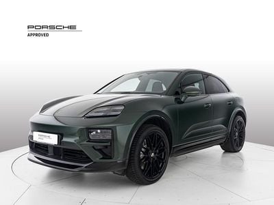 Usata Porsche Macan Turbo 469 kW (639 CV) 2024 Oak green neo metallizzato SUV