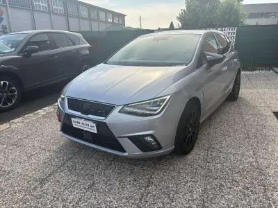 Usata Seat Ibiza XCELLENCE 80 CV (58 kW) 2019 Argento Utilitaria