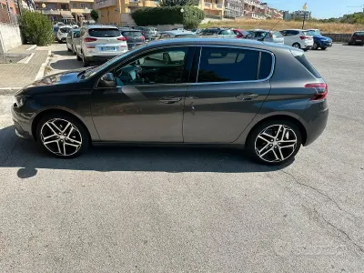 Usata Peugeot 308 Allure 131 CV (96 kW) 2021 Grigio Berlina