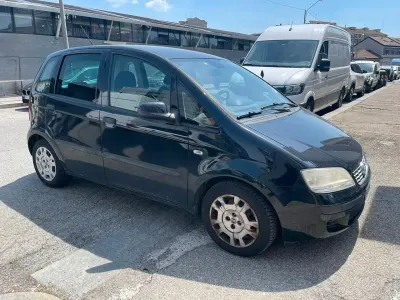 Usata Fiat Idea Dynamic 77 CV (56 kW) 2011 Nero Monovolume