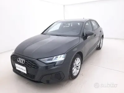 Usata Audi A3 Business 116 CV (85 kW) 2022 Grigio Berlina