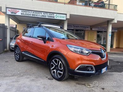 Usata Renault Captur 90 CV (66 kW) 2014 Arancione SUV