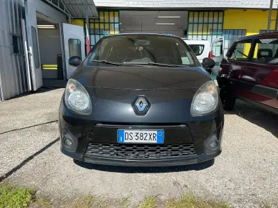 Usado Renault Twingo LE 58 CV (42 kW) 2008 Negro Utilitario
