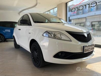 usata Lancia Ypsilon 1.2 69cv S&S Elefantino Blu 2019