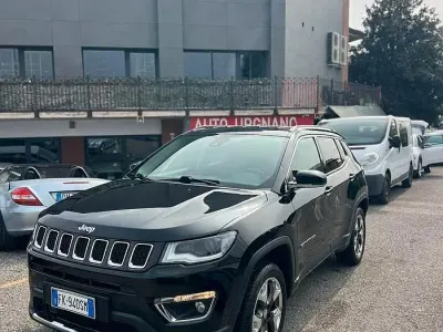 Usado Jeep Compass Limited 140 CV (102 kW) 2017 Negro SUV