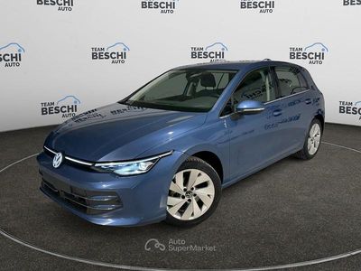 Usata VW Golf VIII Style 150 CV (110 kW) 2025 Blu anemone Berlina