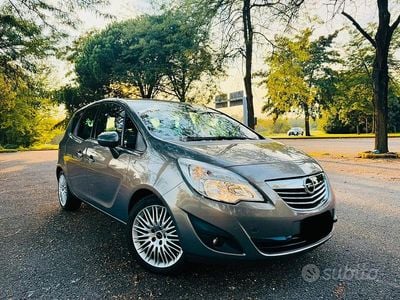Usata Opel Meriva 2011 Grigio Monovolume