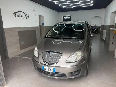 Usata Lancia Musa 77 CV (56 kW) 2009 Oro Monovolume