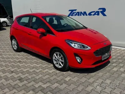 Usata Ford Fiesta Titanium 101 CV (74 kW) 2018 Rosso Utilitaria